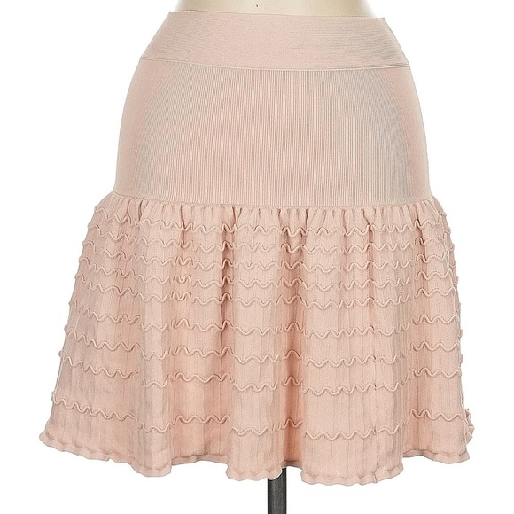 BCBGMaxAzria Nude Blush Pink Fit & Flare Knit Ruffle Skirt Size Medium M - Picture 2 of 6